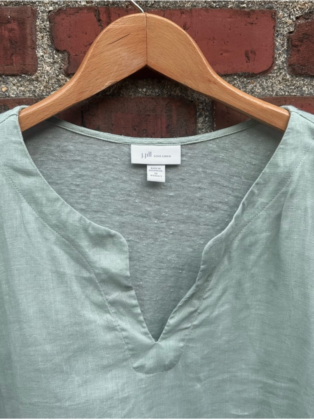 Top - Picture 6 of 9